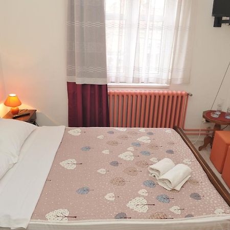 Bulevar Valjevo Esterno foto