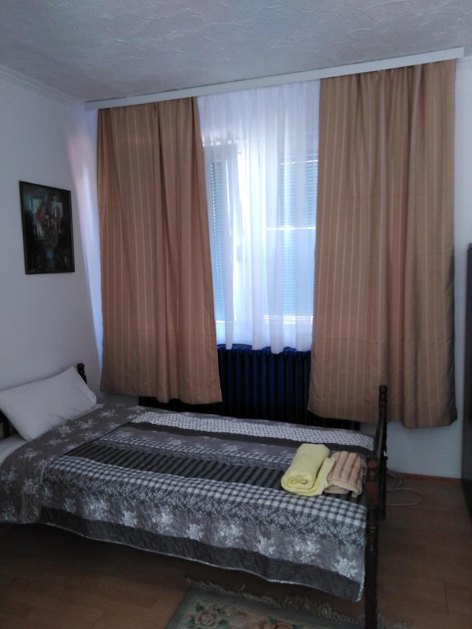 Bulevar Valjevo Esterno foto