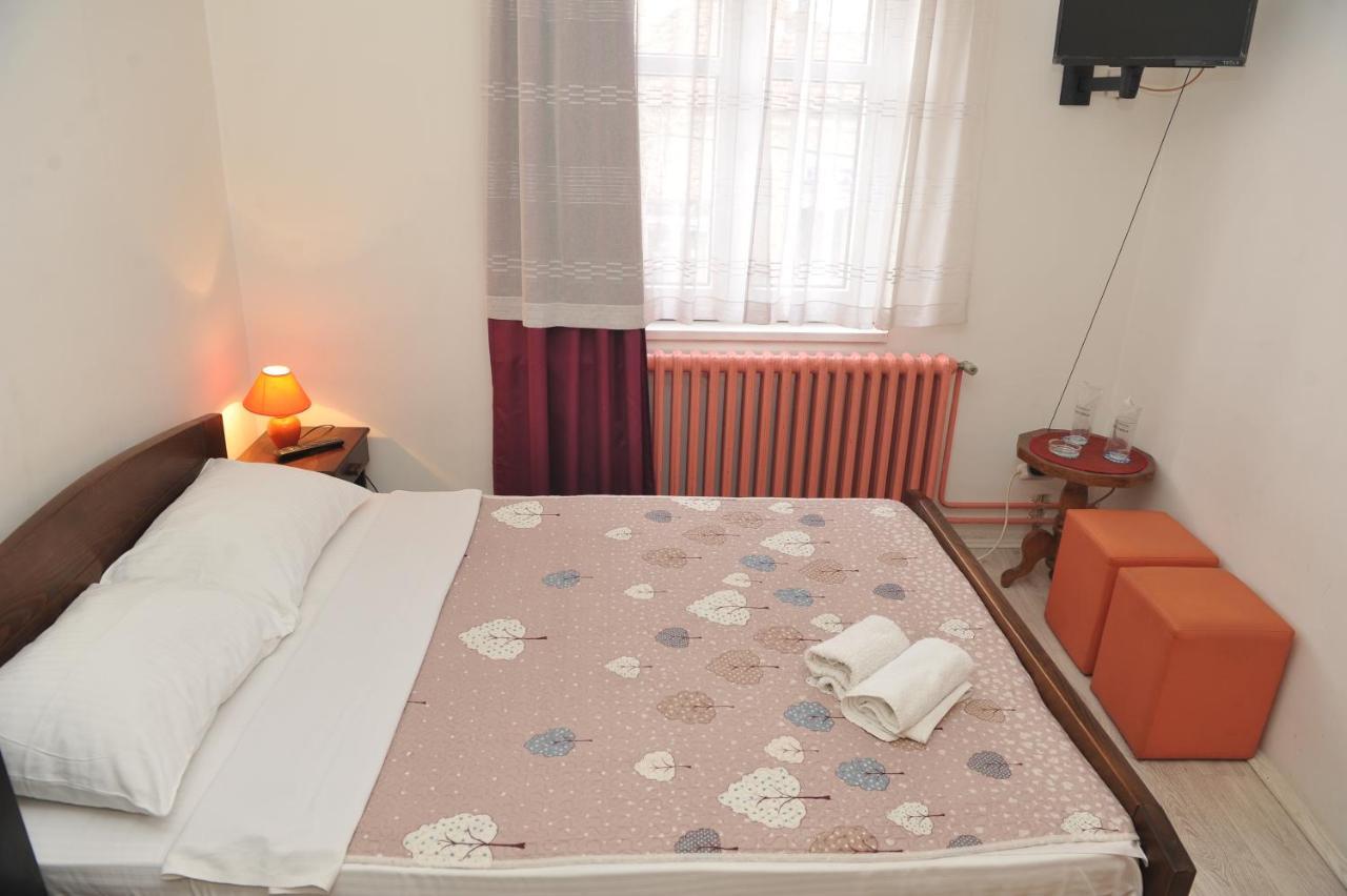 Bulevar Valjevo Esterno foto
